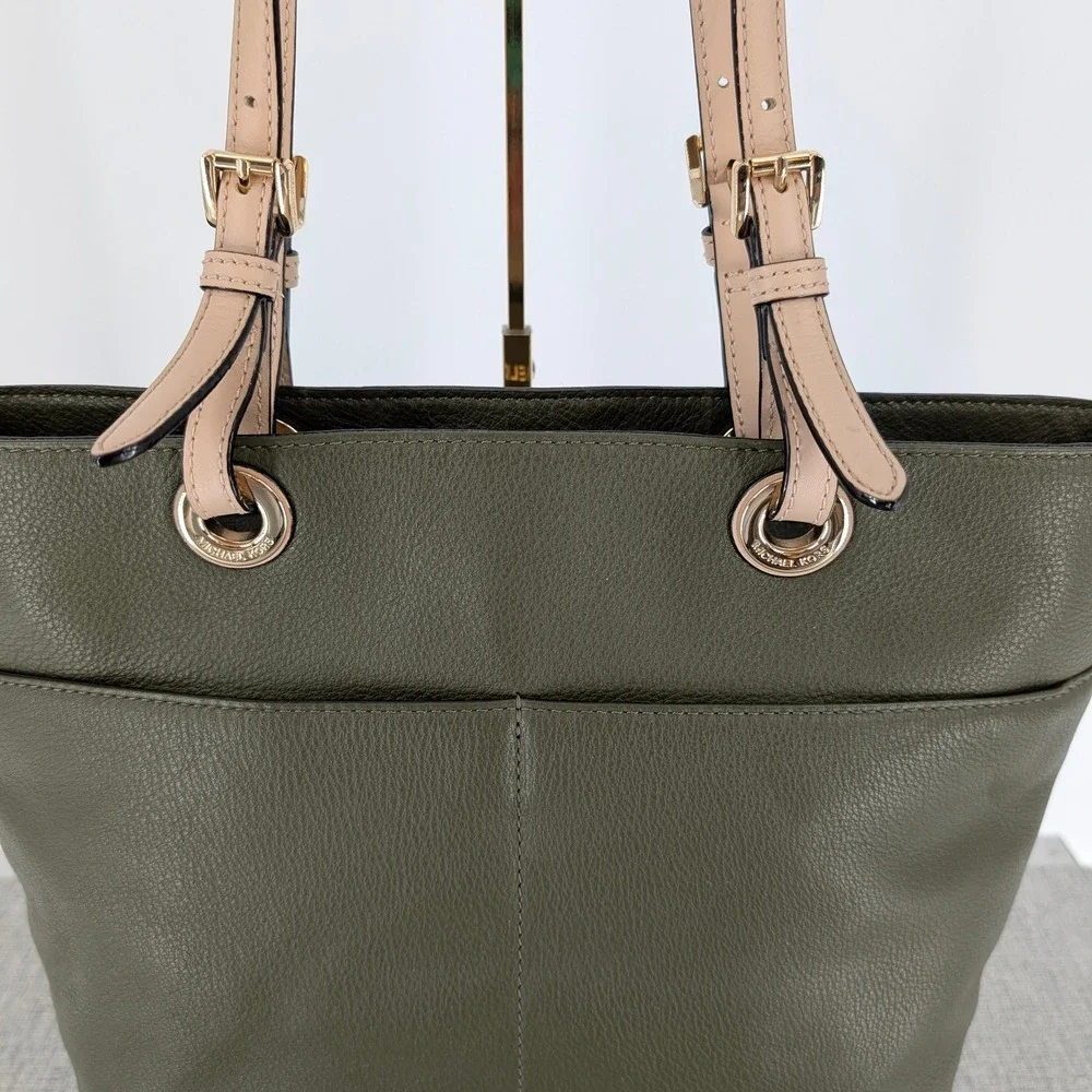 Michael Kors Bedford Medium Pocket Tote Olive Green Pebbled‎ Leather Handbag